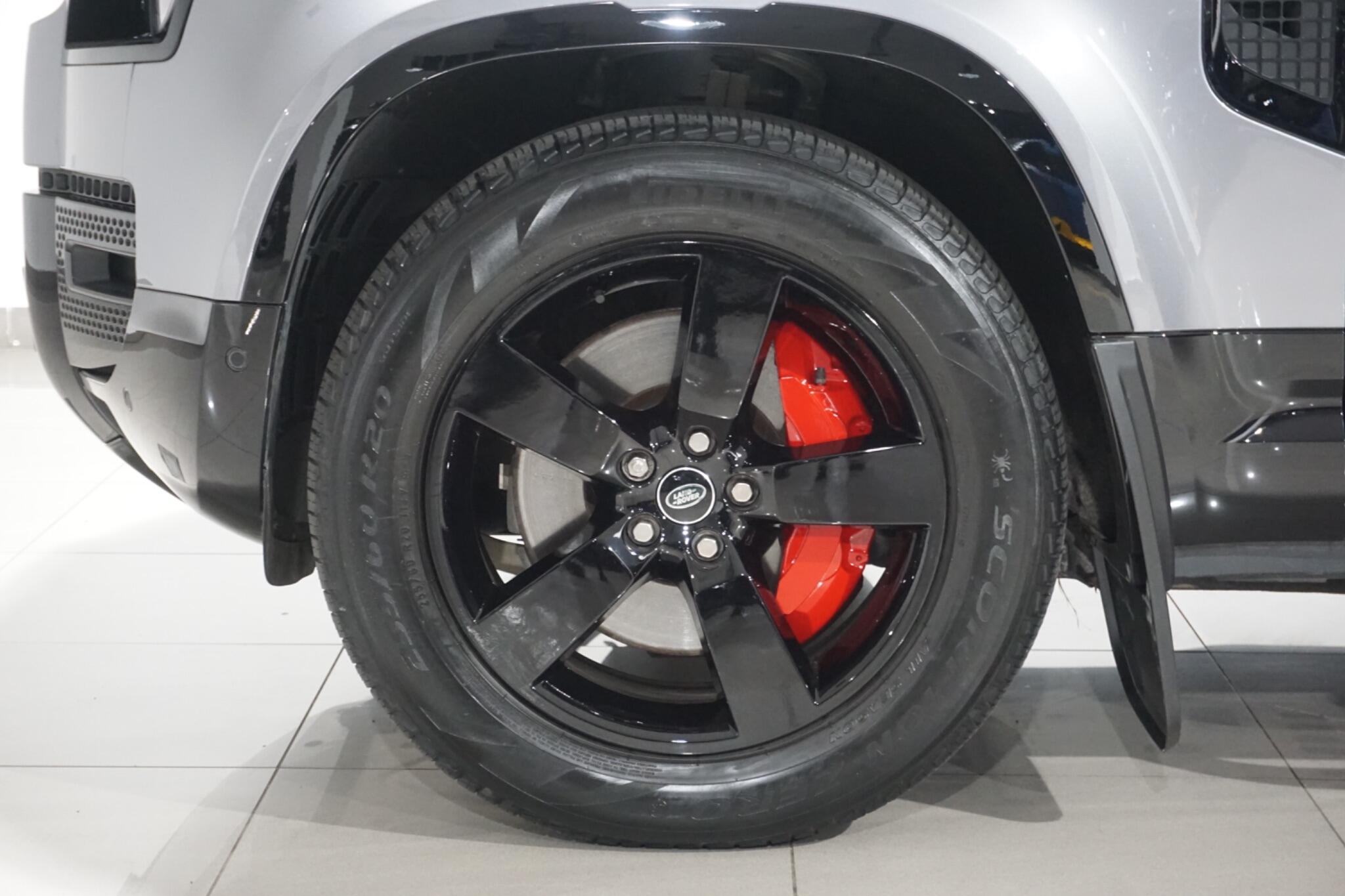 Land Rover Defender 110 3.0 D250 MHEV X-Dynamic SE SUV 5dr Diesel Auto 4WD Euro 6 (s/s) (250 ps)